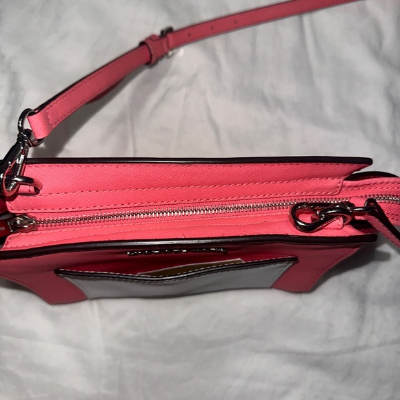 Michael Kors Selma Pocket Medium Messenger. Gently used - Picture 11 of 11